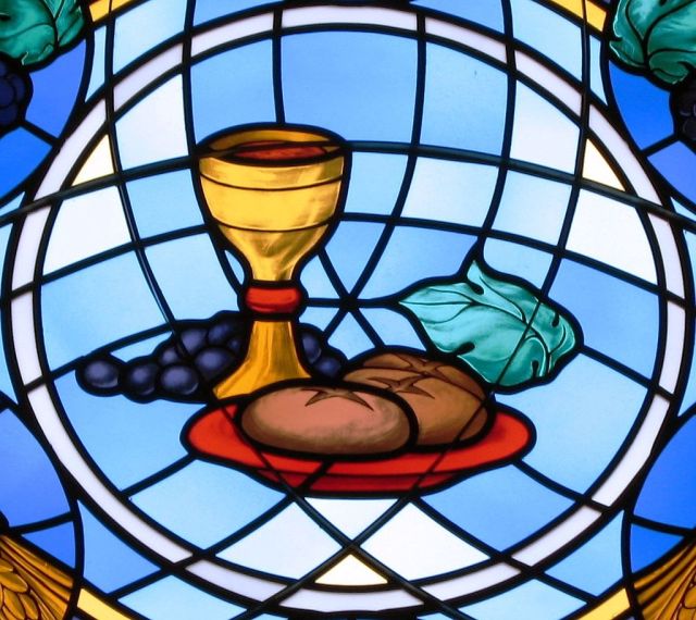 1024px-St_Michael_the_Archangel,_Findlay,_OH_-_bread_and_wine_crop_1